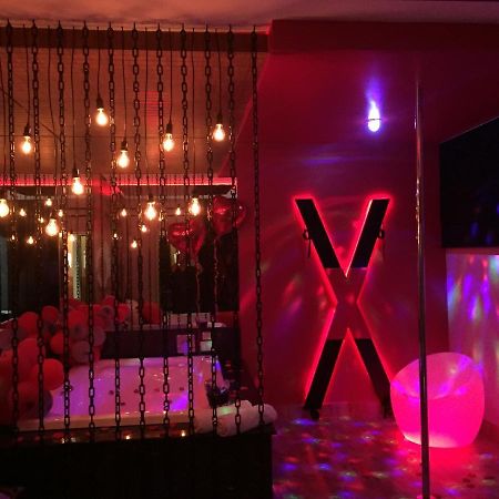 Imperium Inn Motel (Adults Only) Nova Ponte ภายนอก รูปภาพ