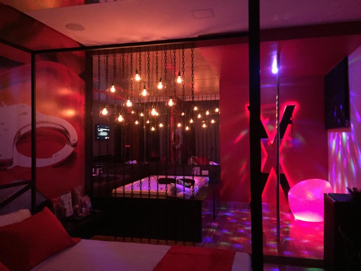 Imperium Inn Motel (Adults Only) Nova Ponte ภายนอก รูปภาพ