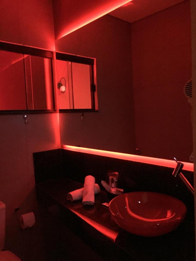 Imperium Inn Motel (Adults Only) Nova Ponte ภายนอก รูปภาพ